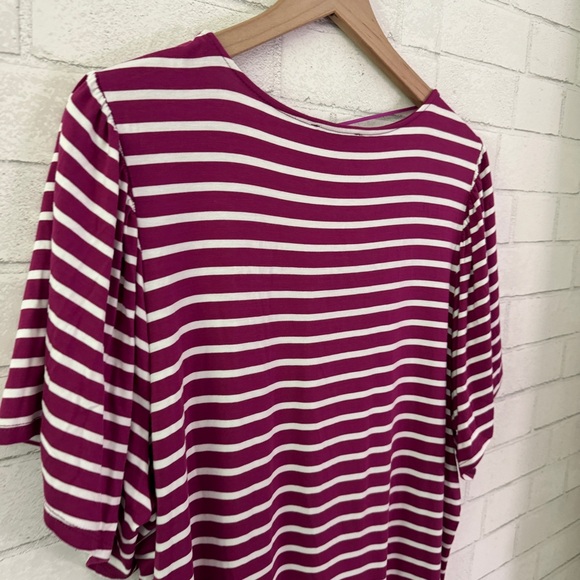 CABLE & GAUGE Purple & White Striped V Neck Short Sleeve Top - Picture 8 of 10